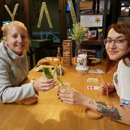 Wayha Hostel Don Mueang Airport Bangkok Dış mekan fotoğraf