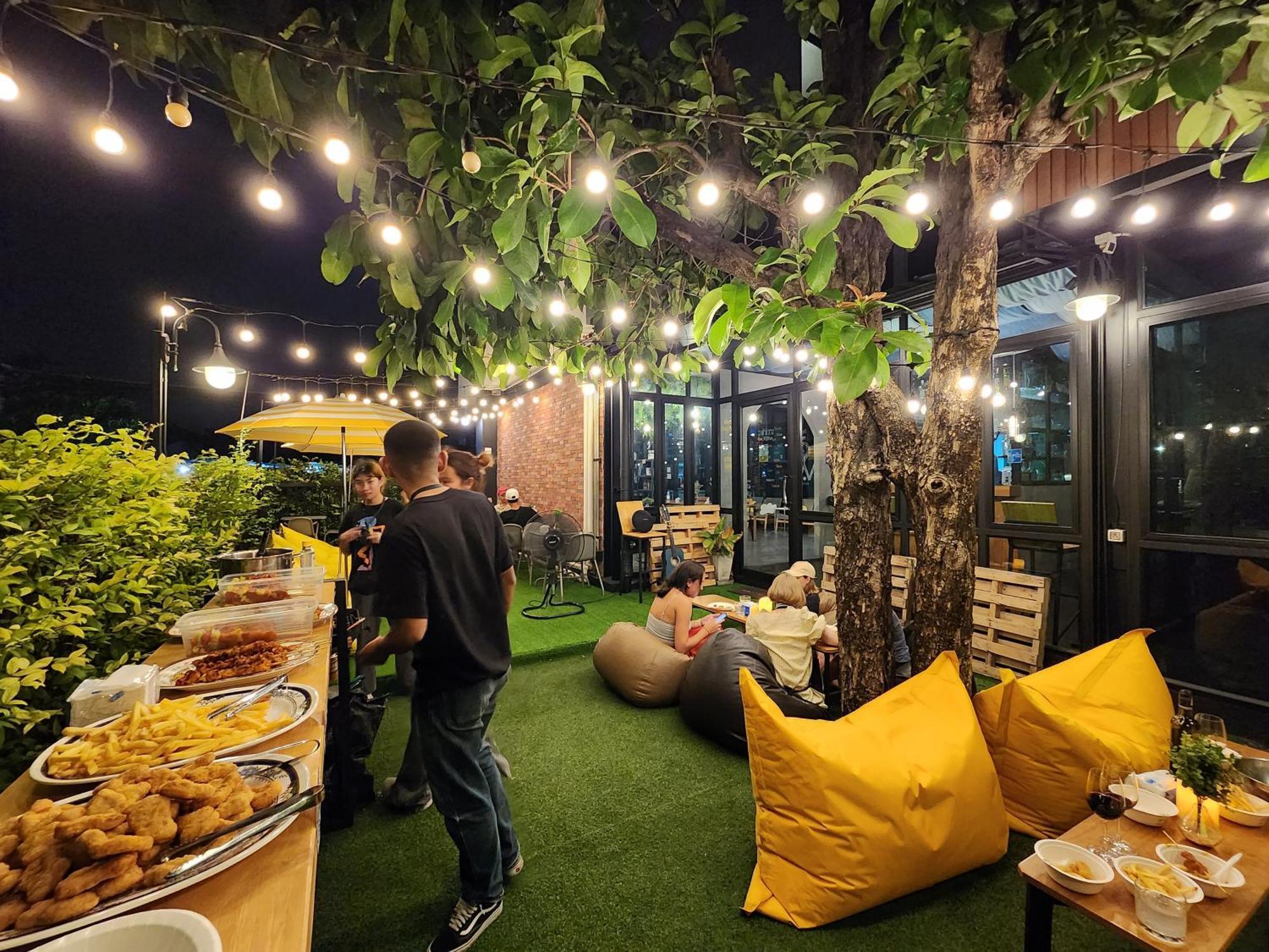 Wayha Hostel Don Mueang Airport Bangkok Dış mekan fotoğraf